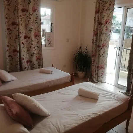 Feriehus Remarkably Renovated 3 Bedroom House
